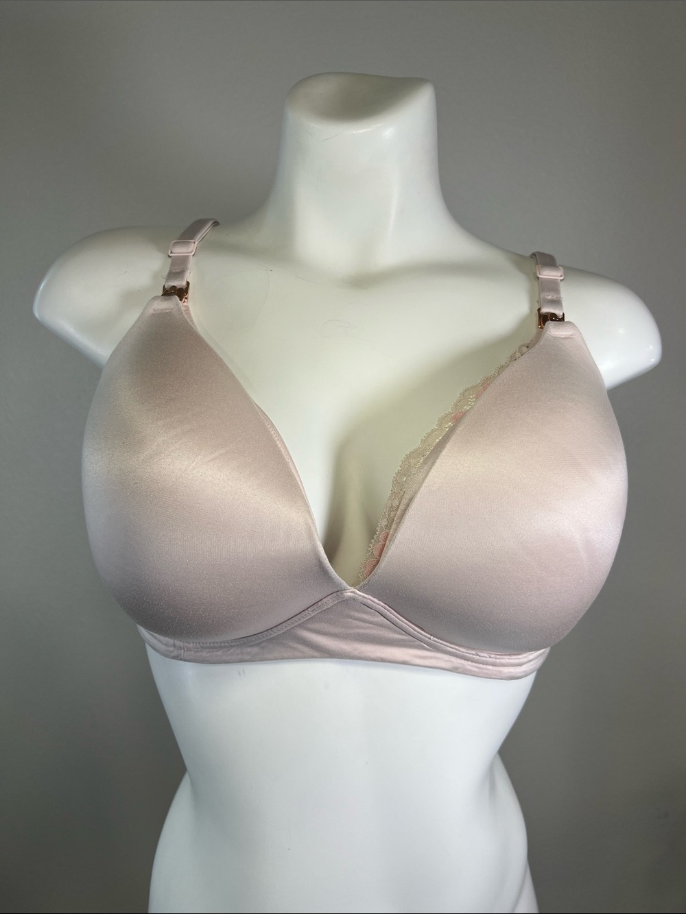 Victoria's Secret Body by Victoria No-wire Nursing Bra - Light Blush 38DD